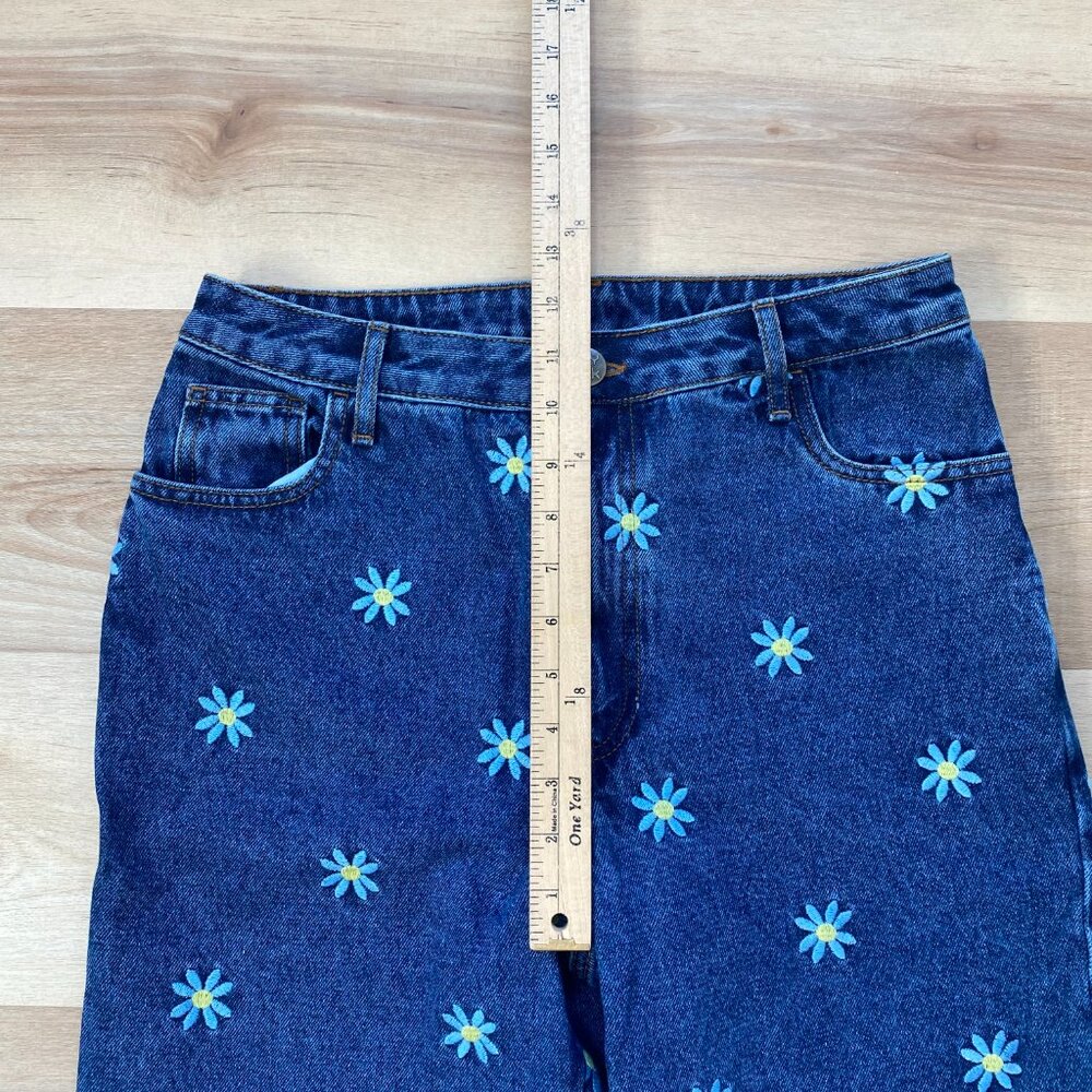 NWT Lucy & Yak Women's Daisy-Mae Embroidered Floral Jeans Size 30L Hippie Boho - Picture 4 of 10